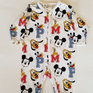 HM Disney Jumper w/snap buttons